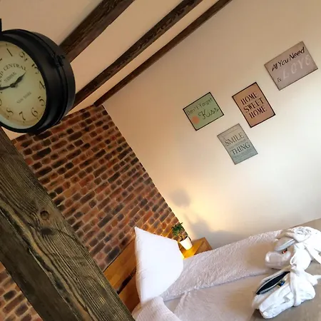 Sterne - Parkplaetze, Tram & Supermarkt Direkt Vor Der Tuer Braunschweig